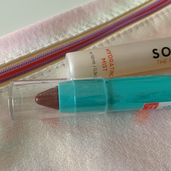 Ipsy Bag - Picture 4 of 5